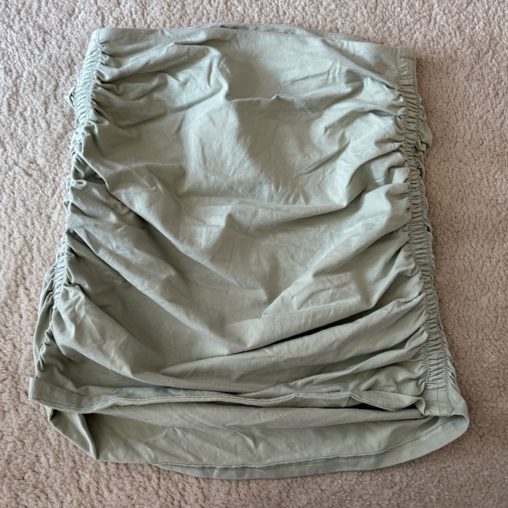 TNA Malibu Chill Sage Ruched Mini Skirt